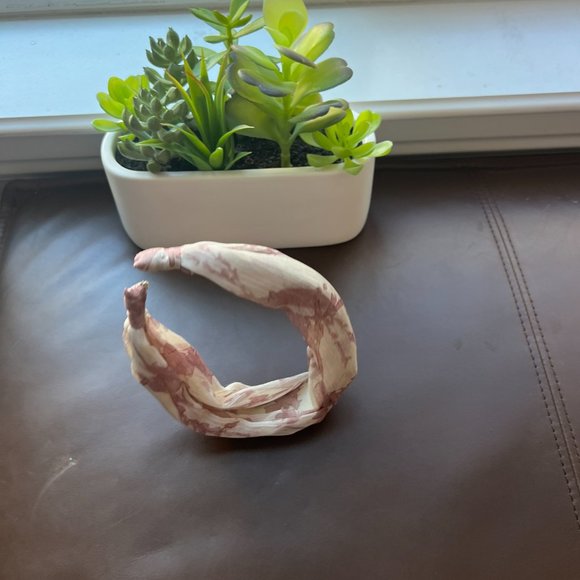 Anthropologie | Gibson Twist headband Cream - 04 - Picture 3 of 3